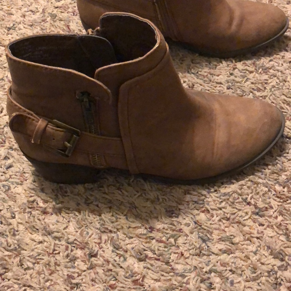 Brown Steve Madden booties